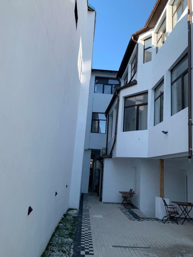 Aleea Teilor Hotel Къмпулунг Екстериор снимка